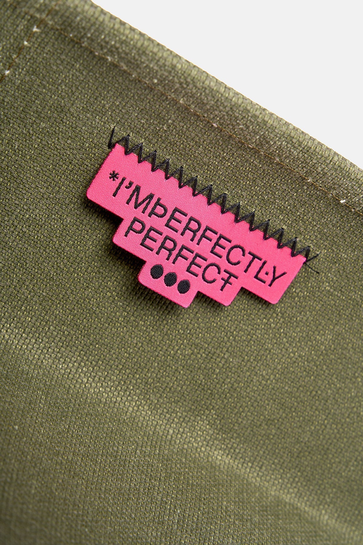 Imperfectly Perfect Maxi Handy Çanta - Haki