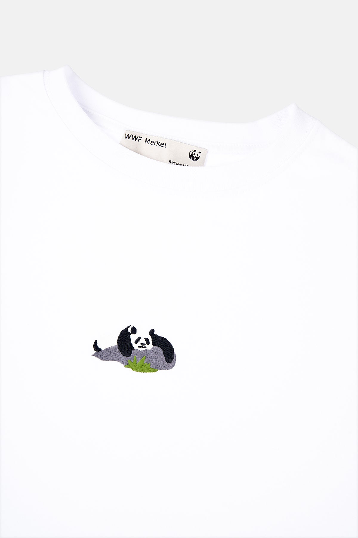 Giant Panda Light-Weight Crop T-Shirt  - Beyaz