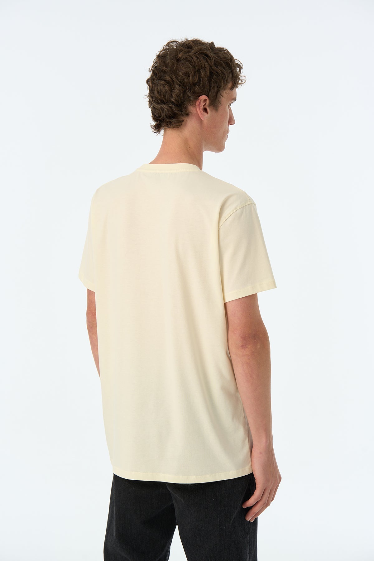 Aslan Light-Weight T-Shirt - Ekru