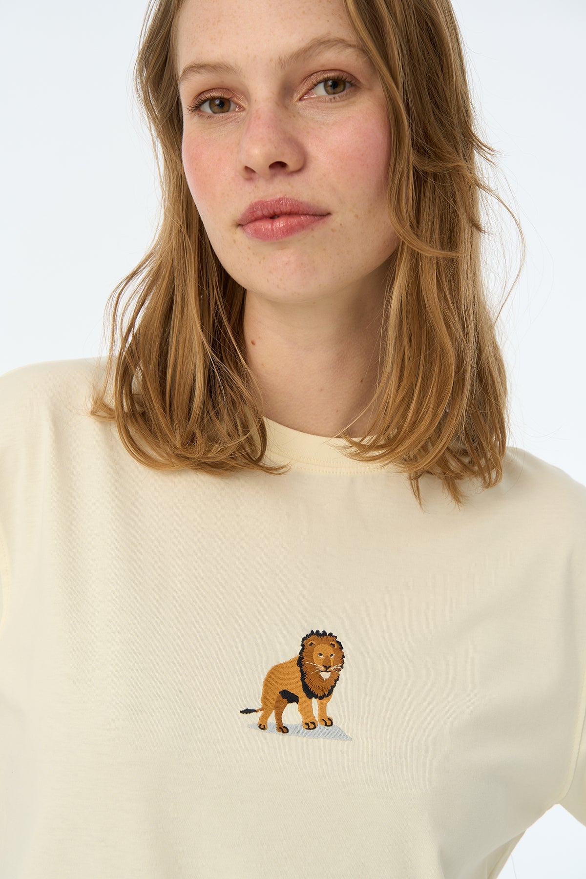 Aslan Light-Weight T-Shirt - Ekru