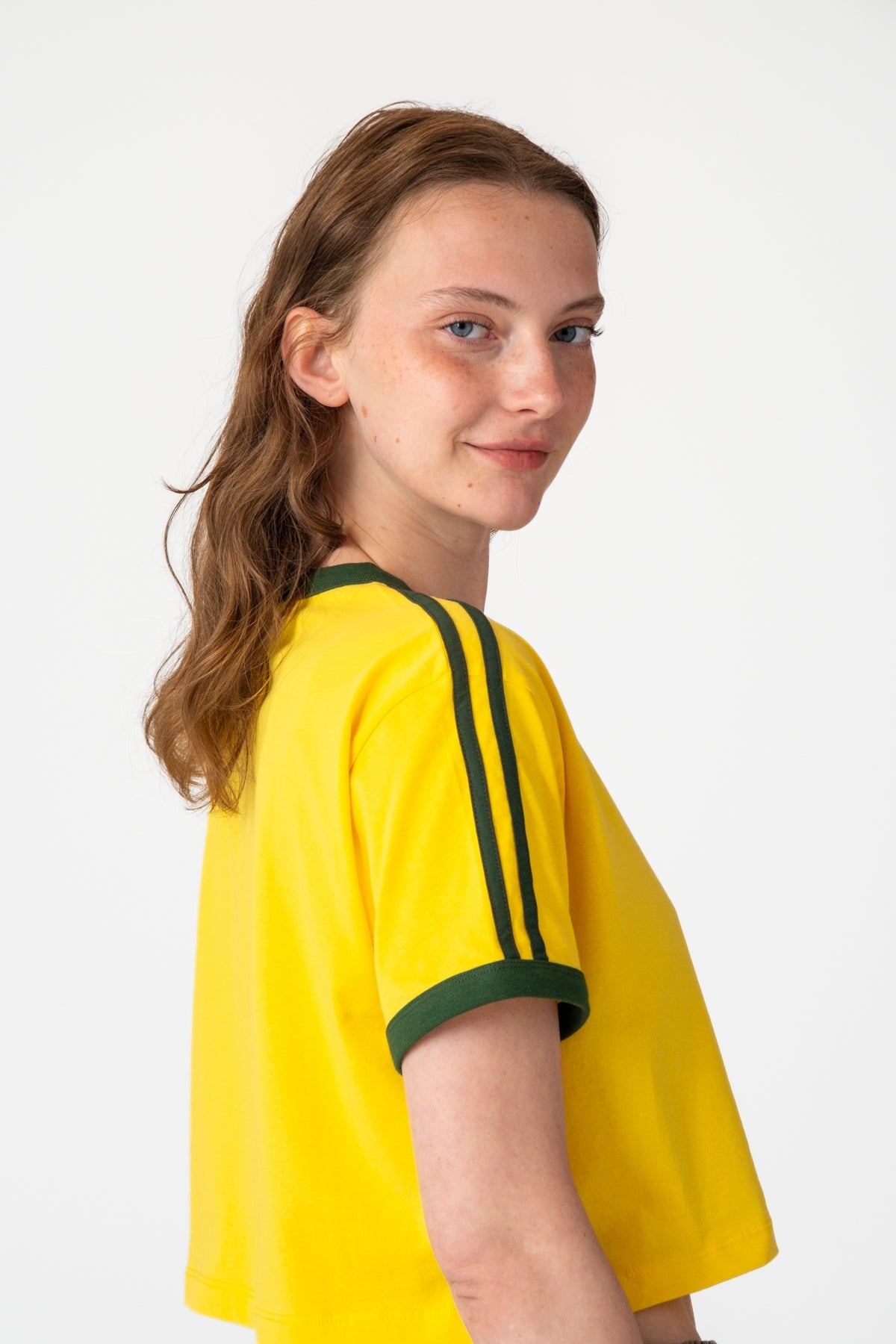 Samba 10 Light-Weight Crop T-Shirt  - Sarı